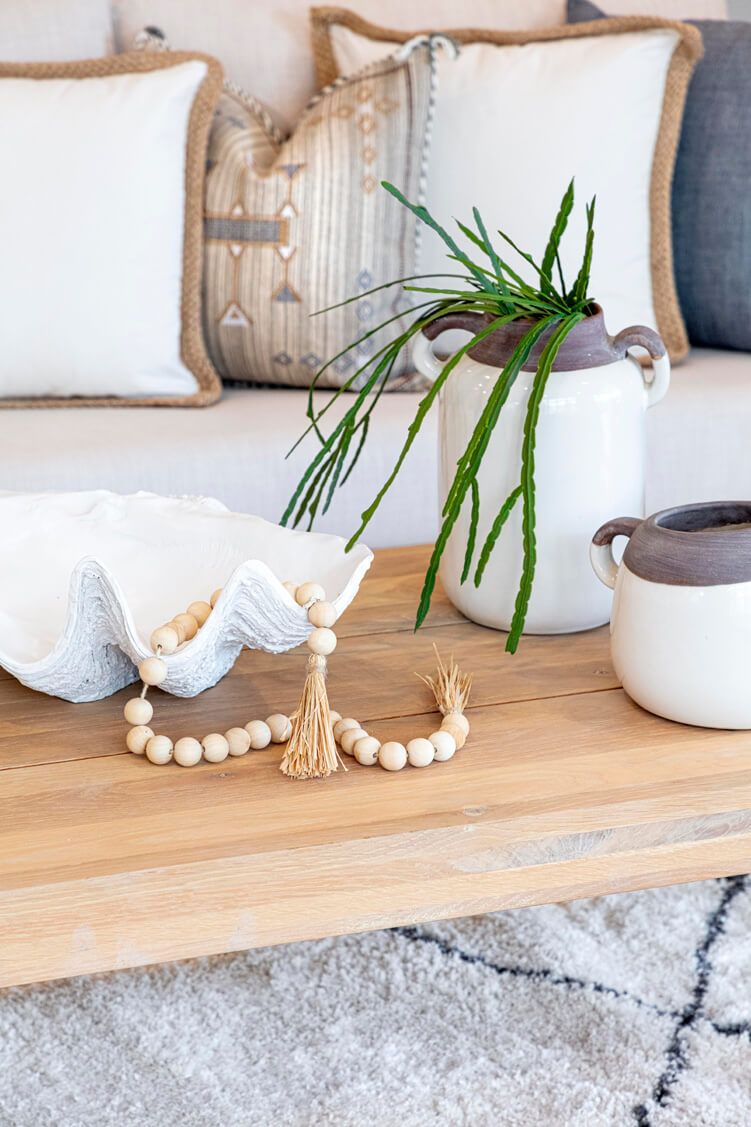 Coffee Table in Raine 26