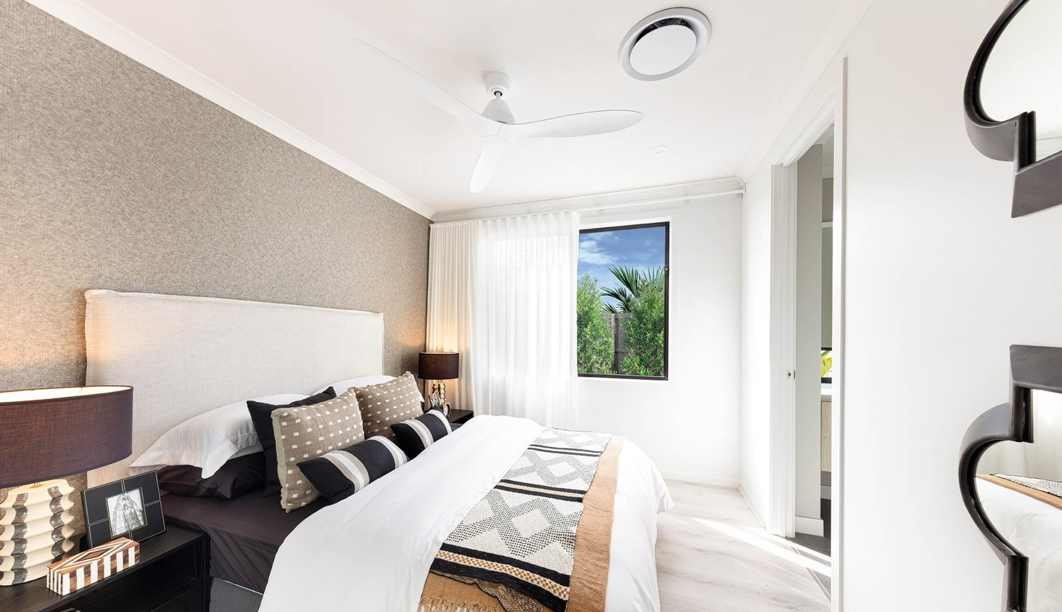 Evaporative Cooling vs Air Conditioning Evaporative Cooling vs Air Conditioning