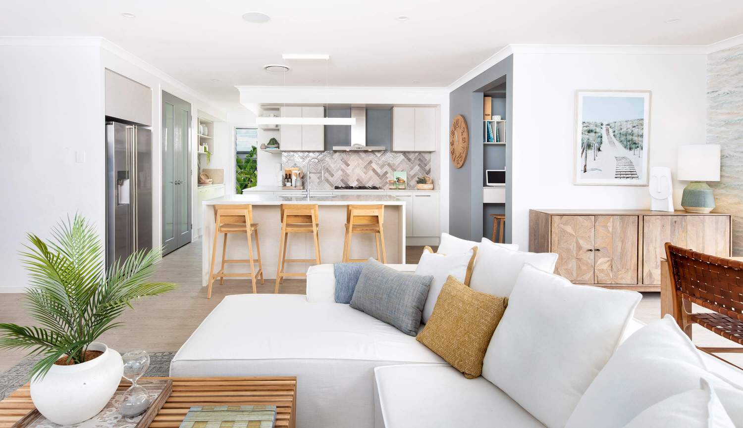 Kaiya Single Storey House Design Living & Kitchen